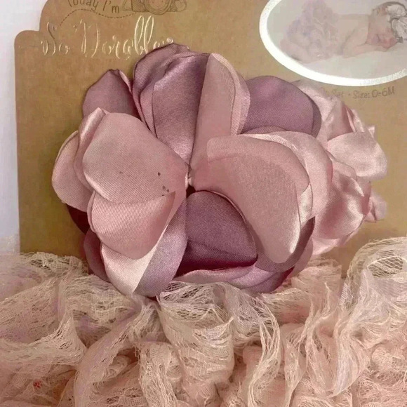 So Adorable Photo Op Set 0-6 months - Picture 3 of 4